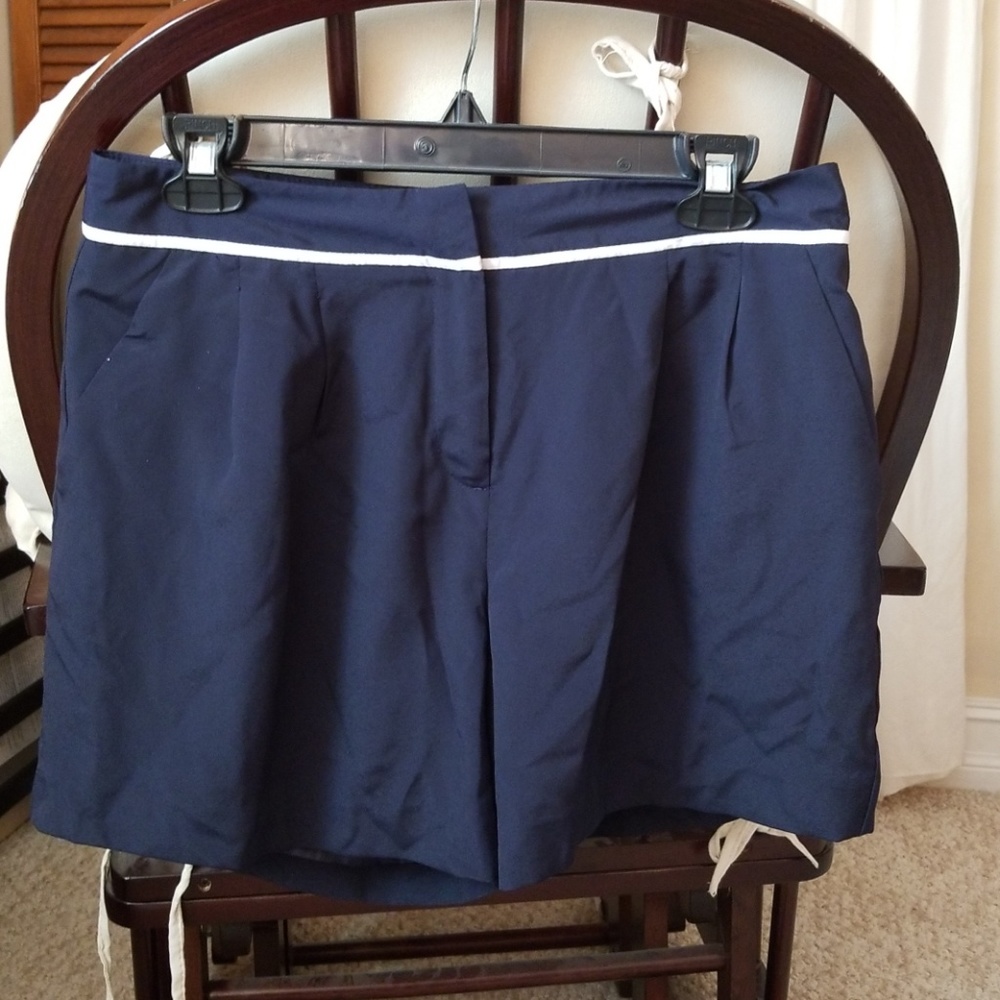 ☀️Forever 21- Navy Dressy Shorts with White Trim 6